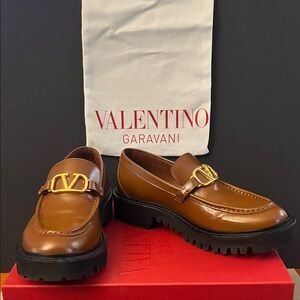 Valentino Garavani VLogo Signature Leather Loafer | Size 36.5- NEVER WORN
